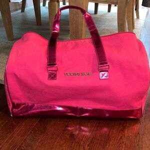 Large VS pink duffle bag with metallic handles